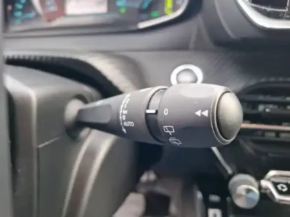 Photo 20 Peugeot 208  Electrique 50 kWh 136ch