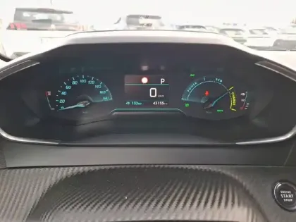 Photo 9 Peugeot 208  Electrique 50 kWh 136ch