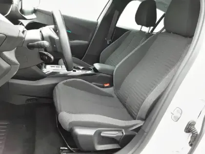 Photo 37 Peugeot 208  Electrique 50 kWh 136ch