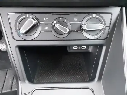 Photo 19 Volkswagen Polo  1.0 TSI 95 S&S BVM5