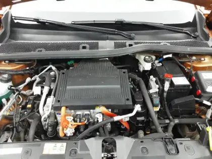 Photo 41 Peugeot 2008  Electrique 136 ch