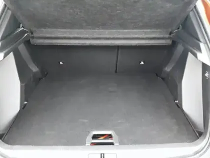 Photo 32 Peugeot 2008  Electrique 136 ch