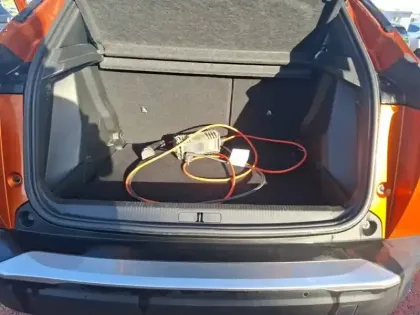 Photo 18 Peugeot 2008  Electrique 136 ch