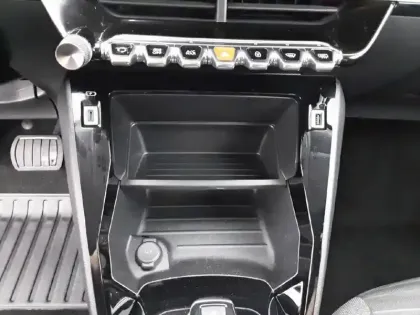 Photo 50 Peugeot 2008  Electrique 136 ch