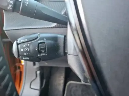 Photo 19 Peugeot 2008  Electrique 136 ch