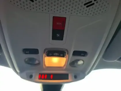 Photo 22 Peugeot 2008  Electrique 136 ch