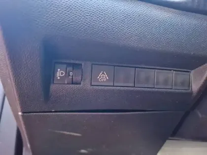 Photo 17 Peugeot 2008  Electrique 136 ch