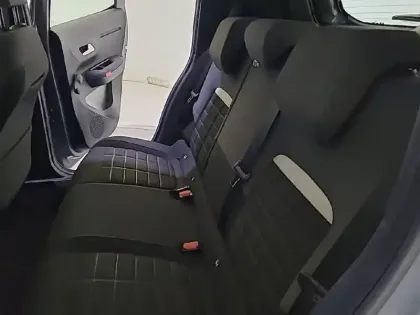 Photo 11 Citroën C3  Turbo 100 ch BVM6