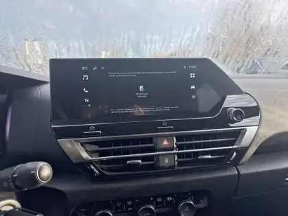 Photo 18 Citroën C4 e- 136 ch Automatique