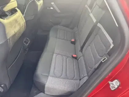 Photo 11 Citroën C4 e- 136 ch Automatique