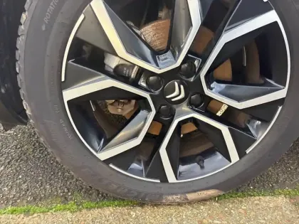 Photo 12 Citroën C4 e- 136 ch Automatique