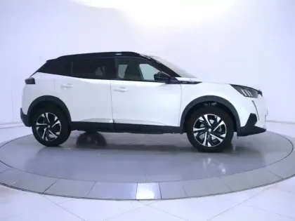 Photo 24 Peugeot 2008  BlueHDi 130 S&S EAT8