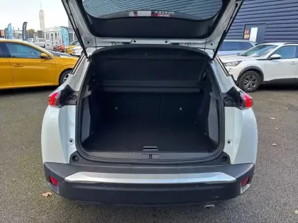 Photo 5 Peugeot 2008  BlueHDi 130 S&S EAT8