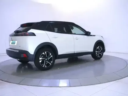 Photo 25 Peugeot 2008  BlueHDi 130 S&S EAT8