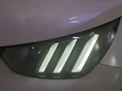 Photo 36 Peugeot 2008  BlueHDi 130 S&S EAT8