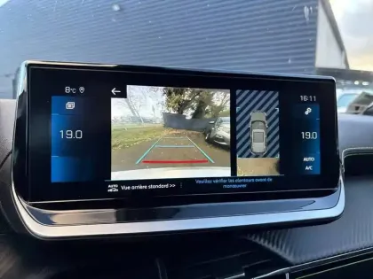 Photo 18 Peugeot 2008  BlueHDi 130 S&S EAT8