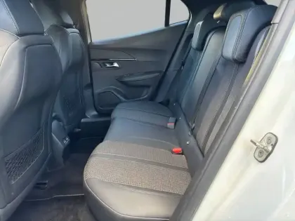 Photo 11 Peugeot 2008  BlueHDi 130 S&S EAT8