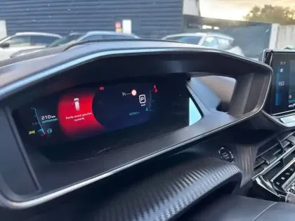 Photo 9 Peugeot 2008  BlueHDi 130 S&S EAT8