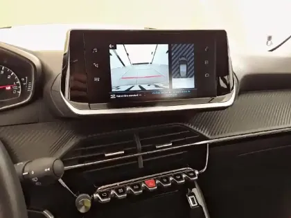 Photo 17 Peugeot 208  PureTech 100 S&S EAT8