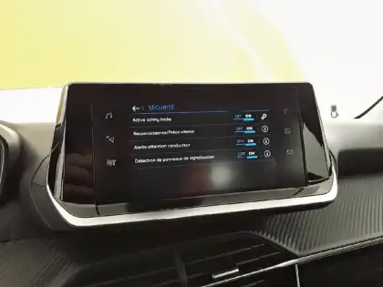 Photo 21 Peugeot 208  PureTech 100 S&S EAT8