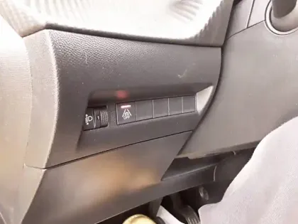 Photo 23 Peugeot 208  PureTech 100 S&S EAT8