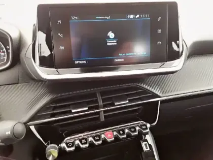 Photo 19 Peugeot 208  PureTech 100 S&S EAT8