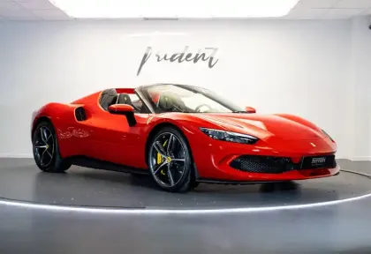 Photo 26 Ferrari 296 gts  3.0 Turbo V6 Hybride 830 ch