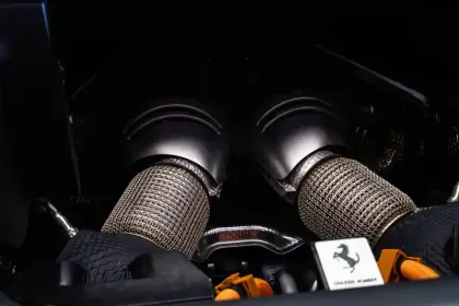 Photo 10 Ferrari 296 gts  3.0 Turbo V6 Hybride 830 ch