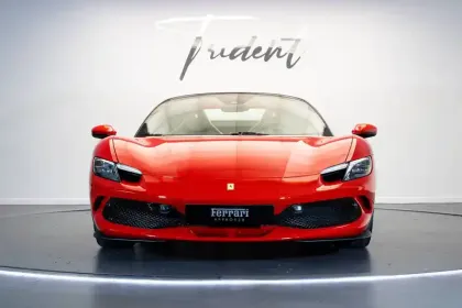 Photo 25 Ferrari 296 gts  3.0 Turbo V6 Hybride 830 ch