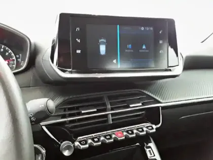 Photo 9 Peugeot 208  PureTech 75 S&S BVM5