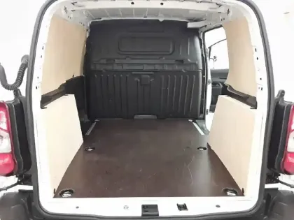 Photo 5 Peugeot Partner  FOURGON STANDARD 650 KG BLUEHDI 75 BVM5