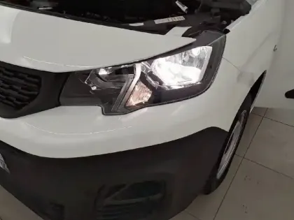 Photo 15 Peugeot Partner  FOURGON STANDARD 650 KG BLUEHDI 75 BVM5