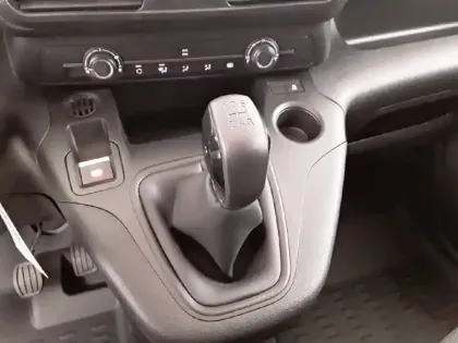 Photo 13 Peugeot Partner  FOURGON STANDARD 650 KG BLUEHDI 75 BVM5