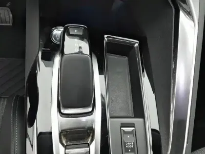 Photo 13 Peugeot 3008  Hybrid 225 e-EAT8