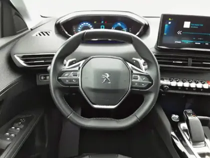 Photo 8 Peugeot 3008  Hybrid 225 e-EAT8