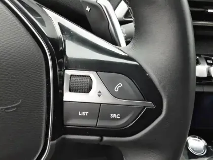 Photo 20 Peugeot 3008  Hybrid 225 e-EAT8