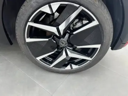 Photo 12 Peugeot 208  PureTech 100 S&S BVM6