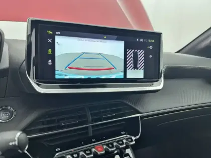 Photo 21 Peugeot 208  PureTech 100 S&S BVM6