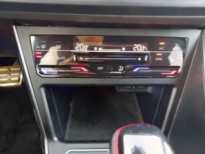 Photo 14 Volkswagen Polo  2.0 TSI 207 S&S DSG7