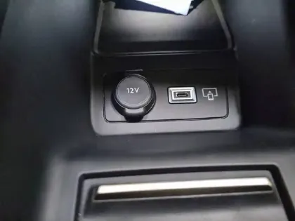 Photo 45 Peugeot 408  PHEV 180 e-EAT8