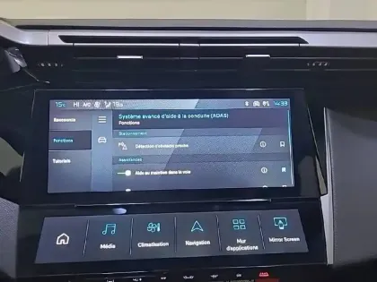 Photo 40 Peugeot 408  PHEV 180 e-EAT8