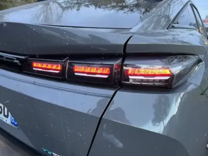 Photo 16 Peugeot 408  PHEV 180 e-EAT8