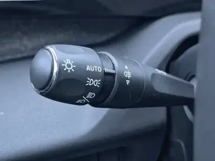 Photo 18 Peugeot 408  PHEV 180 e-EAT8