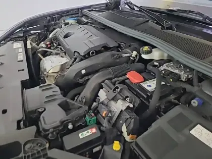 Photo 34 Peugeot 408  PHEV 180 e-EAT8