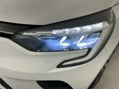 Photo 21 Renault Clio  E-Tech hybride 145