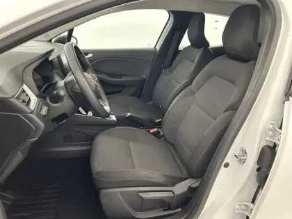 Photo 15 Renault Clio  E-Tech hybride 145