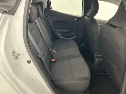 Photo 16 Renault Clio  E-Tech hybride 145