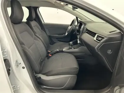 Photo 11 Renault Clio  E-Tech hybride 145