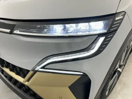 Photo 23 Renault Megane  E-Tech EV60 220 ch super charge