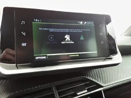 Photo 19 Peugeot 2008  BlueHDi 130 S&S EAT8